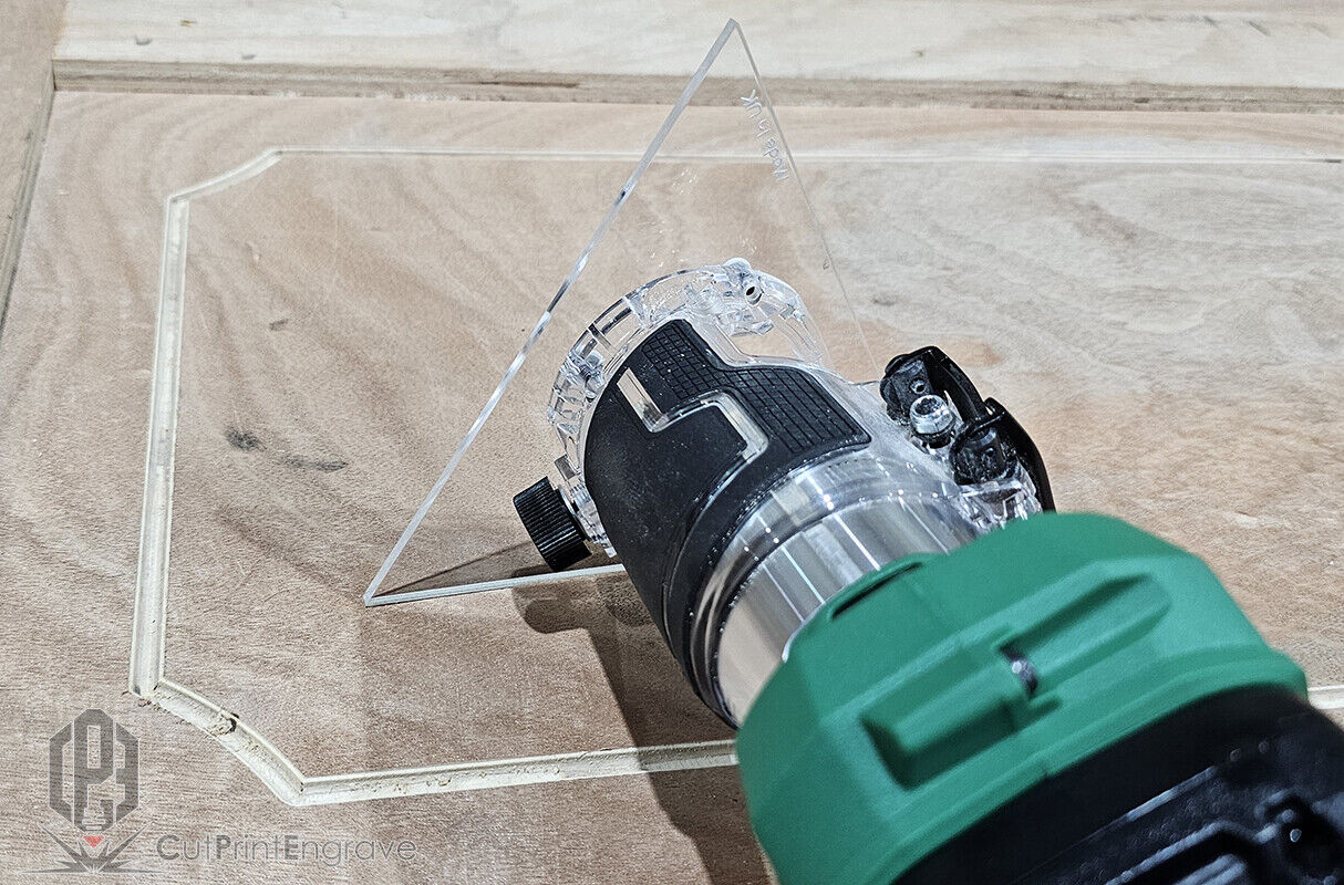 HIKOKI, Metabo 18V Compatible Triangular Pattern Router Replacement Base 7"-12"